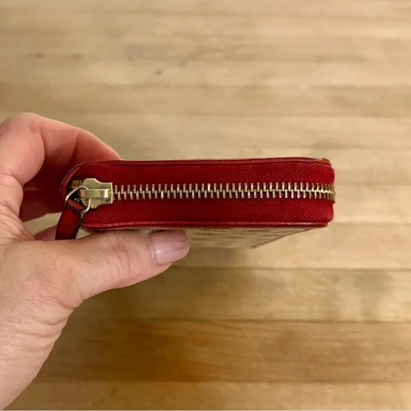 Gucci GG Canvas & Leather Monogram Long Zip Around Wallet Red Trim - Picture 8 of 15